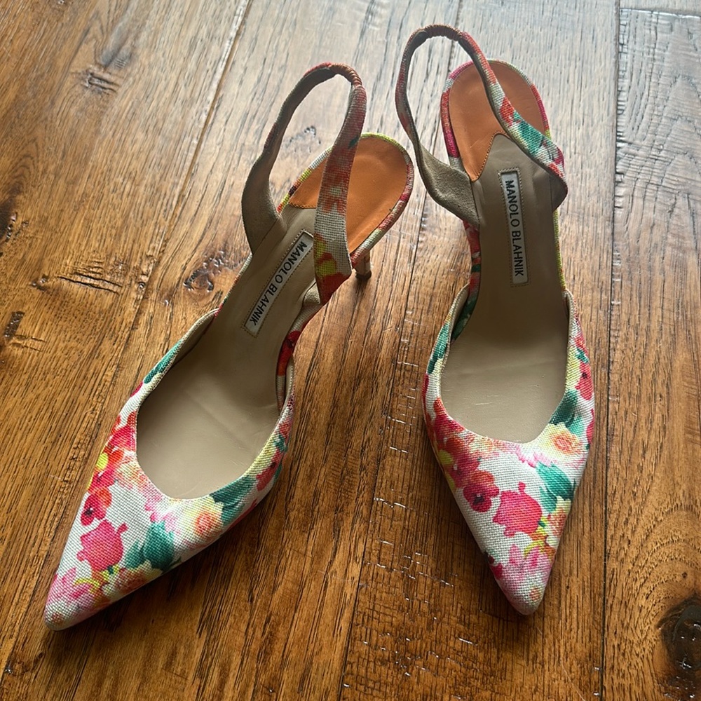 Manolo Blahnik Carolyne Floral Print Denim Slingback Pumps Pointed Toe 41.5
